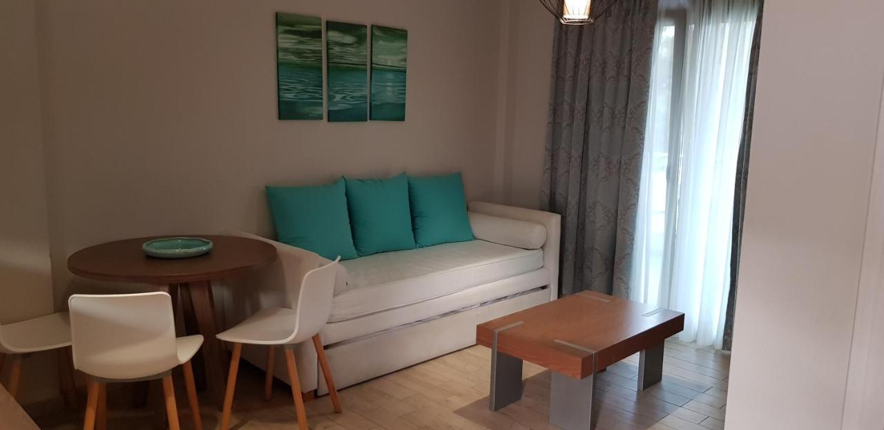 Hatzoudis Luxury Suites خْريسيا أموذيا المظهر الخارجي الصورة