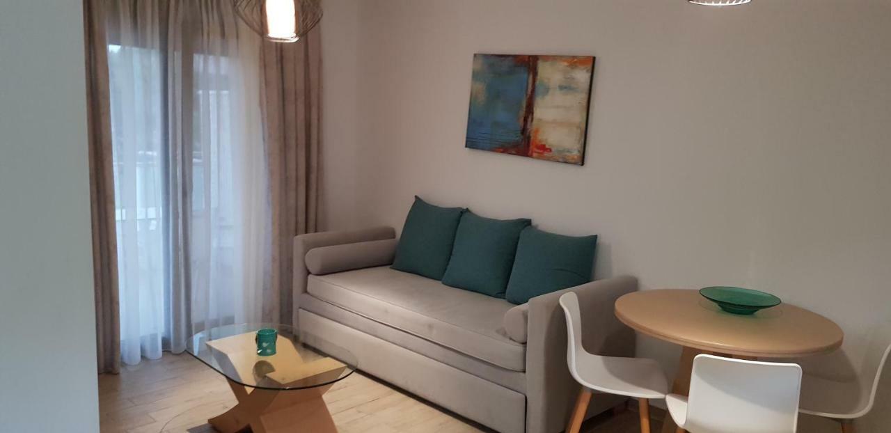 Hatzoudis Luxury Suites خْريسيا أموذيا المظهر الخارجي الصورة